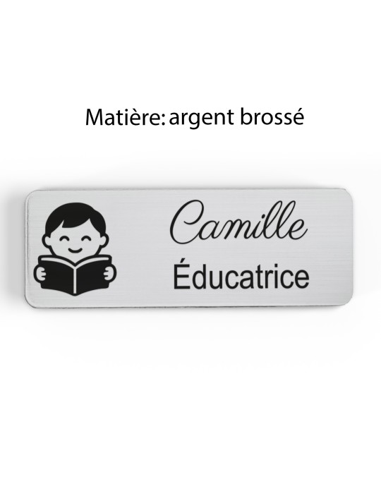 Badge personnalisé éducatrice, motif éducation et développement de l'enfant, finition argent brossé
