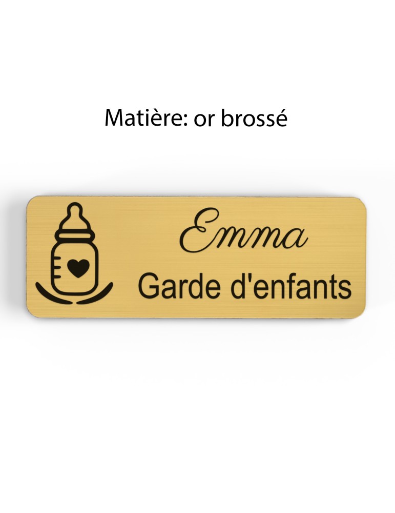 Badge personnalisé garde d'enfants, motif garde et accompagnement des enfants, finition or brossé