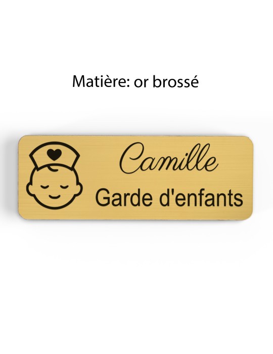 Badge personnalisé garde d'enfants, motif garde et accompagnement des enfants, finition or brossé