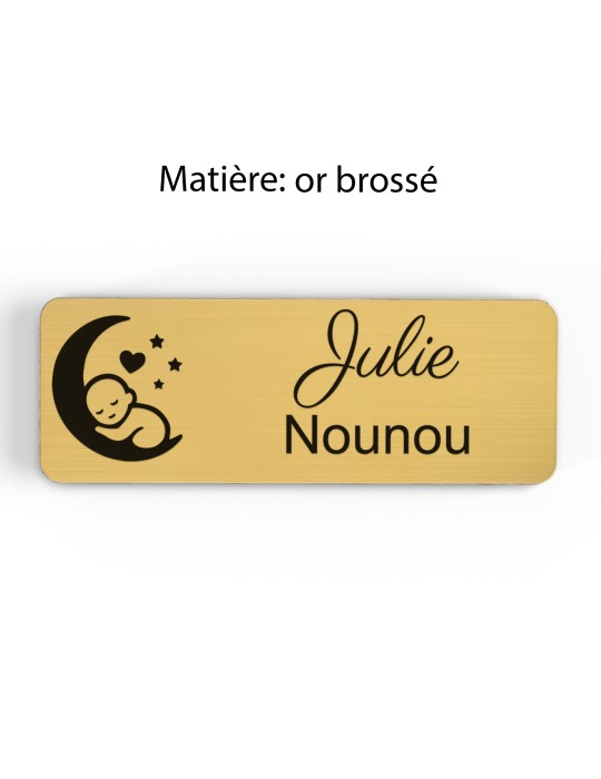 Badge personnalisé nounou, motif enfance et garde à domicile, finition or brossé