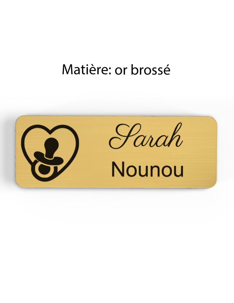 Badge personnalisé nounou, motif enfance et garde à domicile, finition or brossé