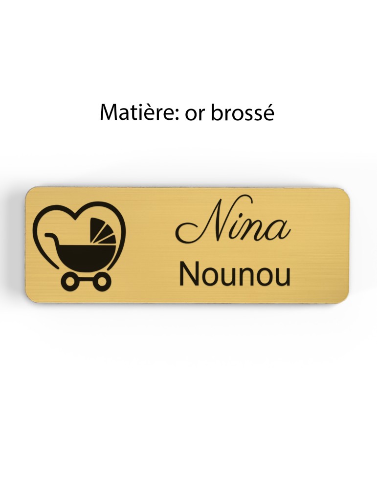 Badge personnalisé nounou, motif enfance et garde à domicile, finition or brossé