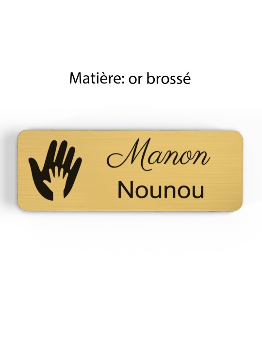 Badge personnalisé nounou, motif enfance et garde à domicile, finition or brossé