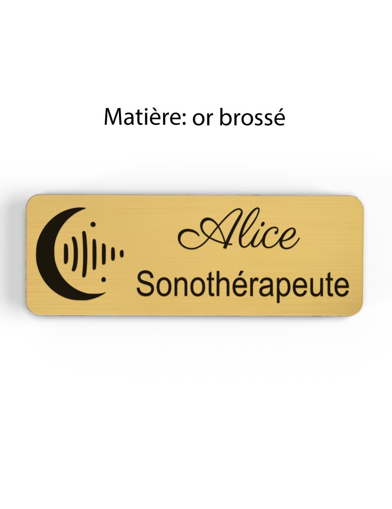 Badge personnalisé sonothérapeute, motif sonothérapie et vibrations sonores, finition or brossé