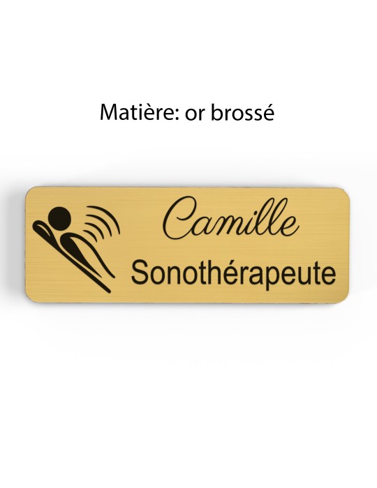 Badge personnalisé sonothérapeute, motif sonothérapie et vibrations sonores, finition or brossé