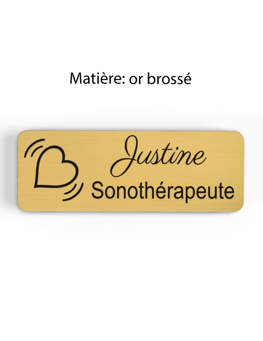 Badge personnalisé sonothérapeute, motif sonothérapie et vibrations sonores, finition or brossé