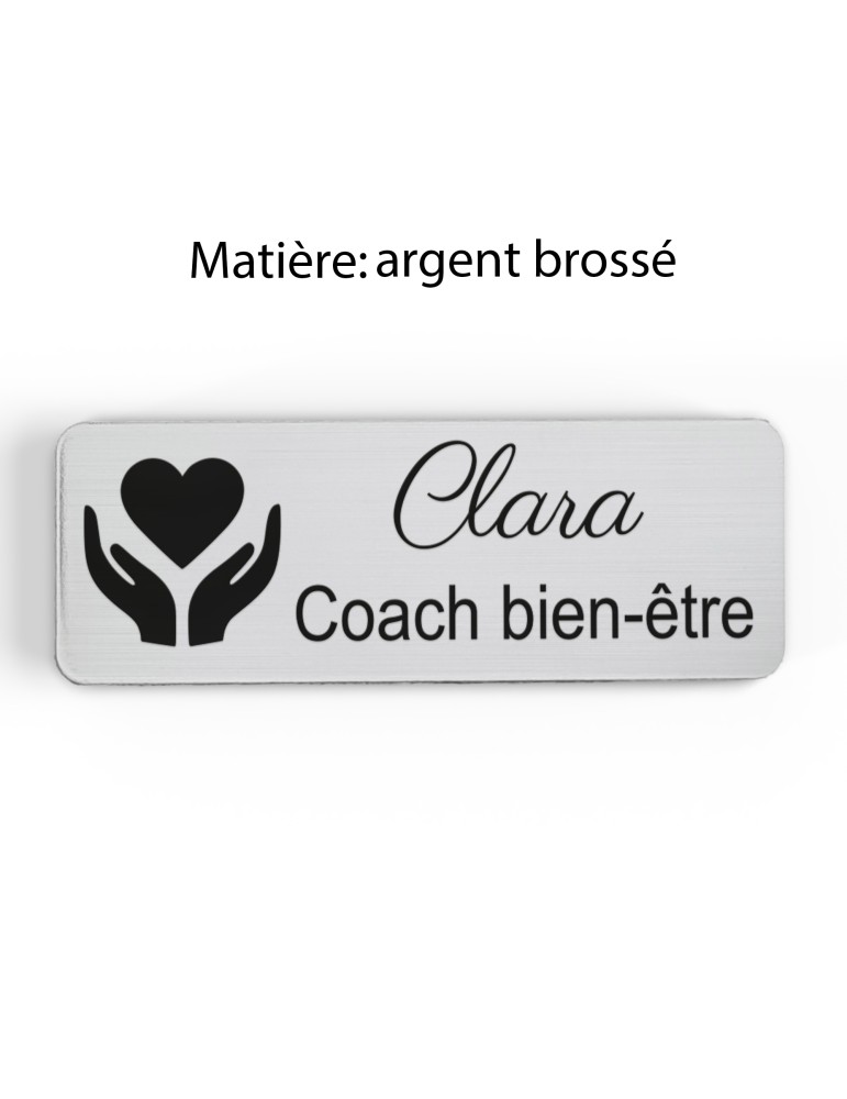 Badge personnalisé coach bien-être, motif coaching et épanouissement, finition argent brossé