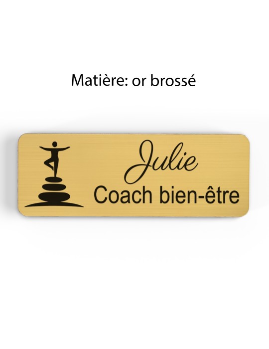 Badge personnalisé coach bien-être, motif coaching et épanouissement, finition or brossé