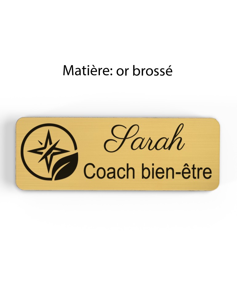 Badge personnalisé coach bien-être, motif coaching et épanouissement, finition or brossé