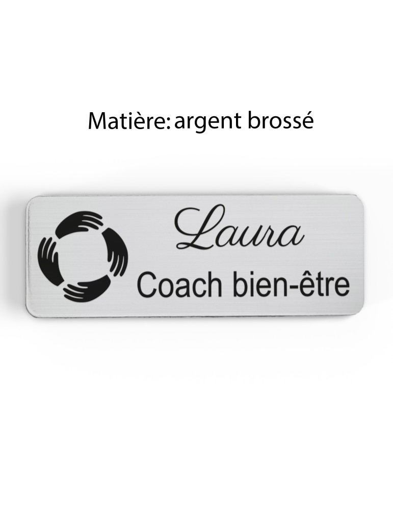 Badge personnalisé coach bien-être, motif coaching et épanouissement, finition argent brossé