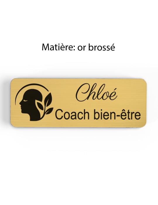 Badge personnalisé coach bien-être, motif coaching et épanouissement, finition or brossé