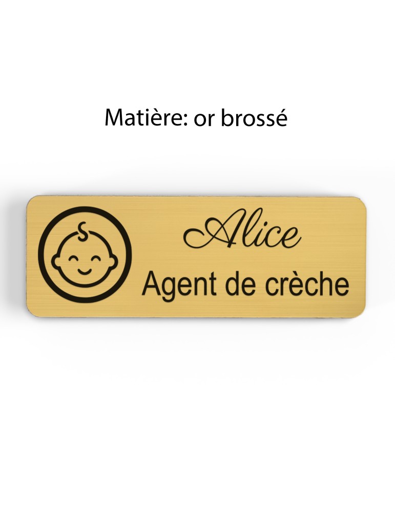 Badge personnalisé agent de crèche, motif crèche et accueil des jeunes enfants, finition or brossé