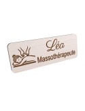 Badge personnalisé massothérapeute, motif massage et détente, vue en biais