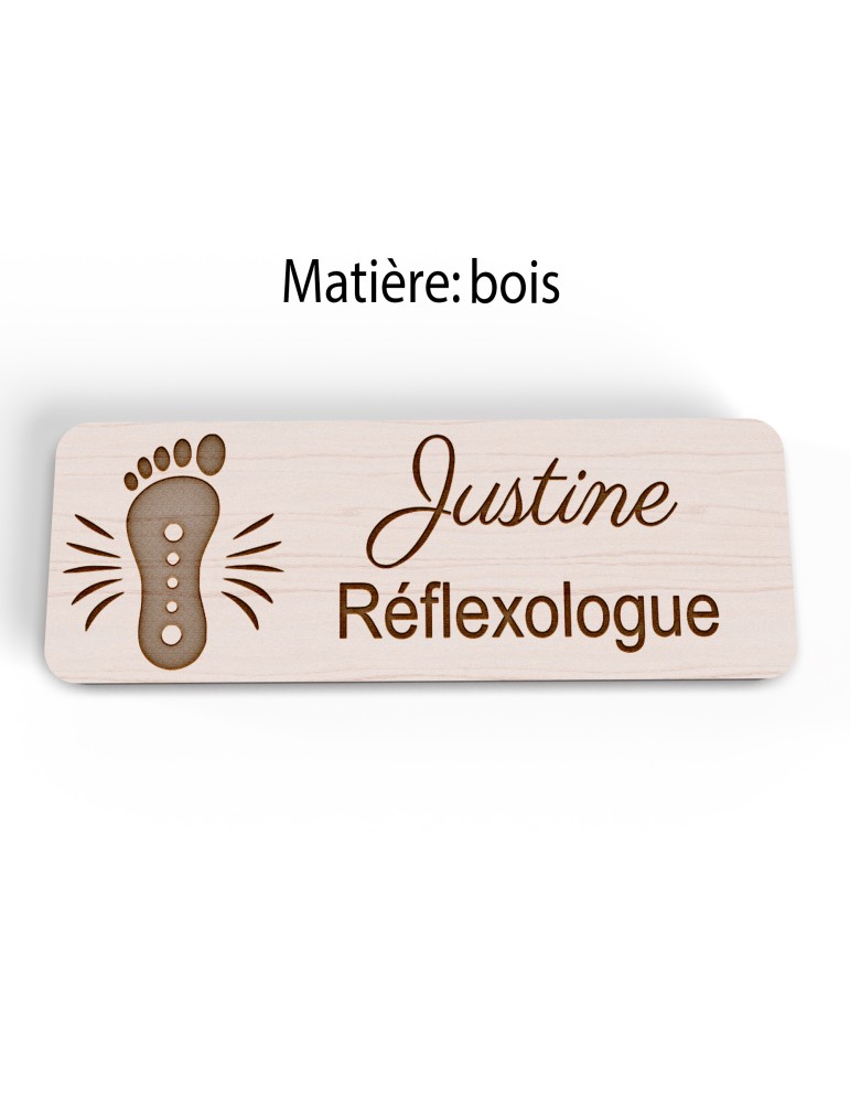 Badge personnalisé réflexologue, motif réflexologie plantaire et palmaire, version bois vue à plat