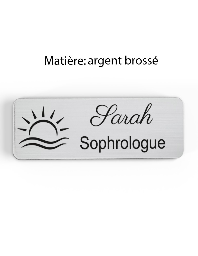 Badge personnalisé sophrologue, motif sophrologie et respiration, finition argent brossé