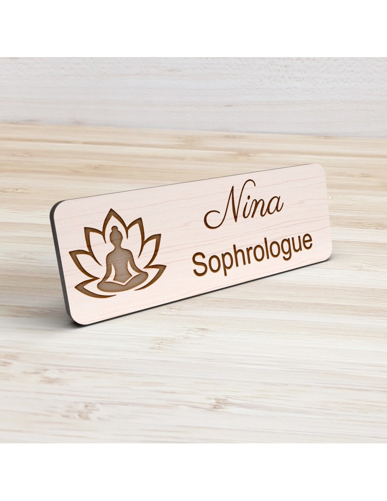 Badge personnalisé sophrologue, motif sophrologie et respiration, vue de présentation