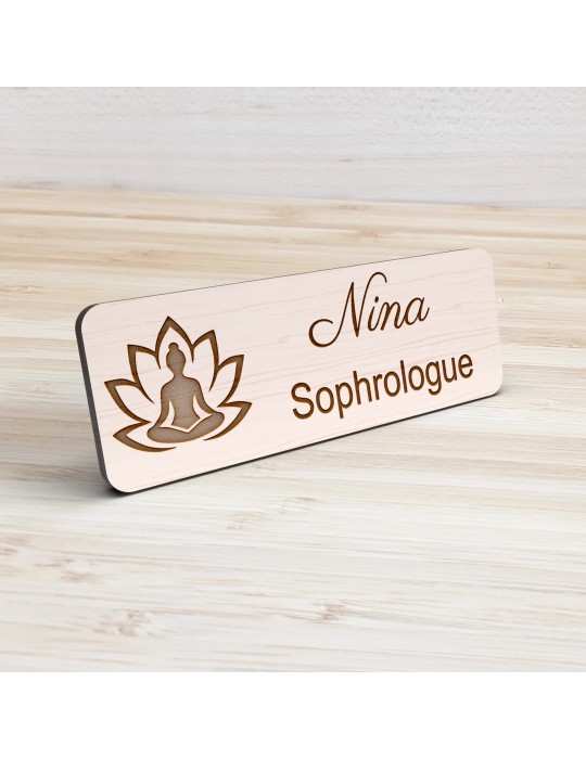 Badge personnalisé sophrologue, motif sophrologie et respiration, vue de présentation