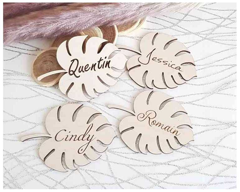 Marque place bois personnalisé feuille monstera exotique