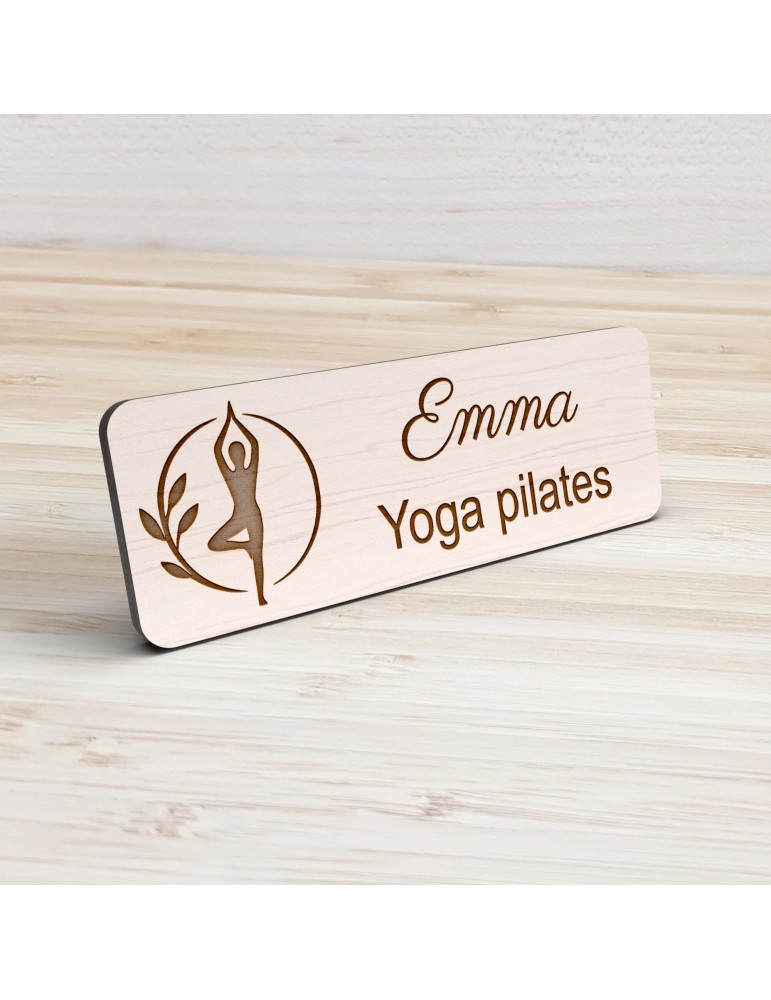 Badge personnalisé yoga et pilates, motif yoga, Pilates et mouvement, vue de présentation