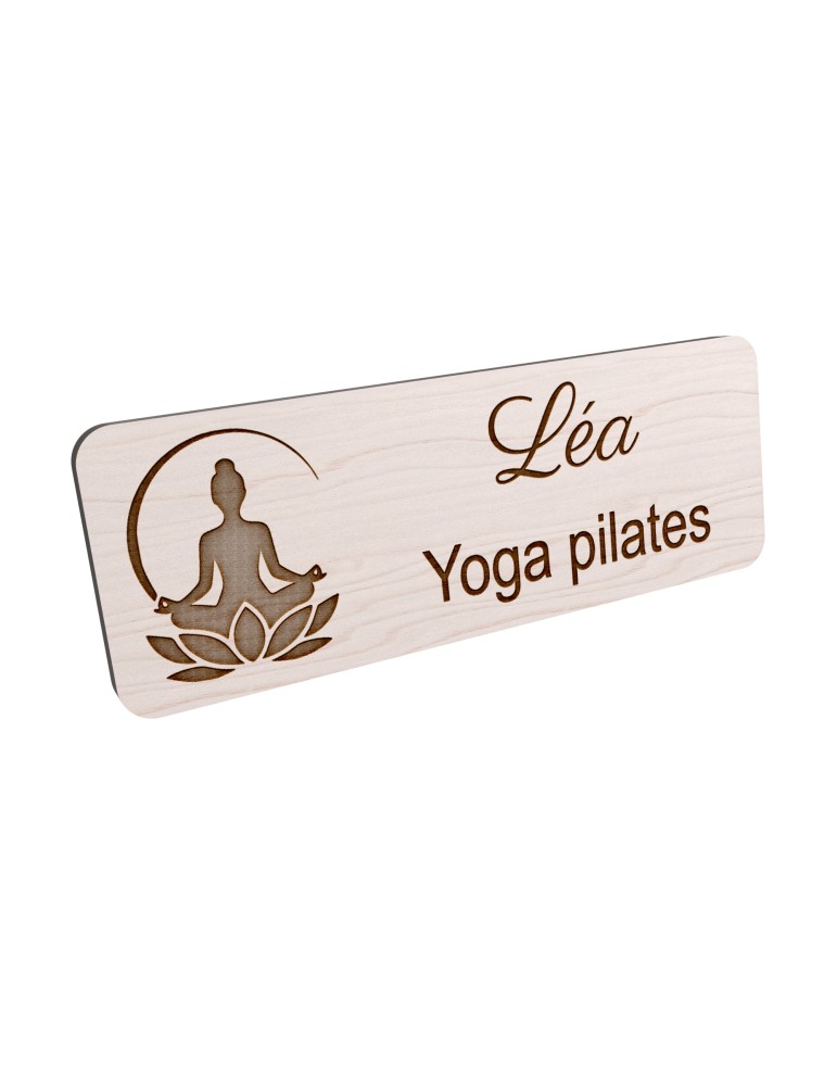 Badge personnalisé yoga et pilates, motif yoga, Pilates et mouvement, vue en biais