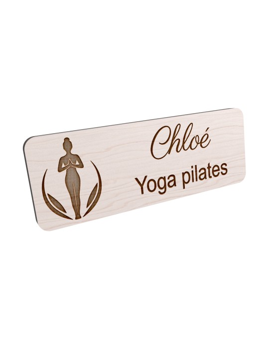 Badge personnalisé yoga et pilates, motif yoga, Pilates et mouvement, vue en biais